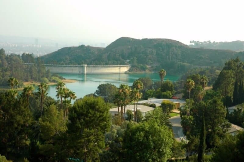 fly drone lake hollywood