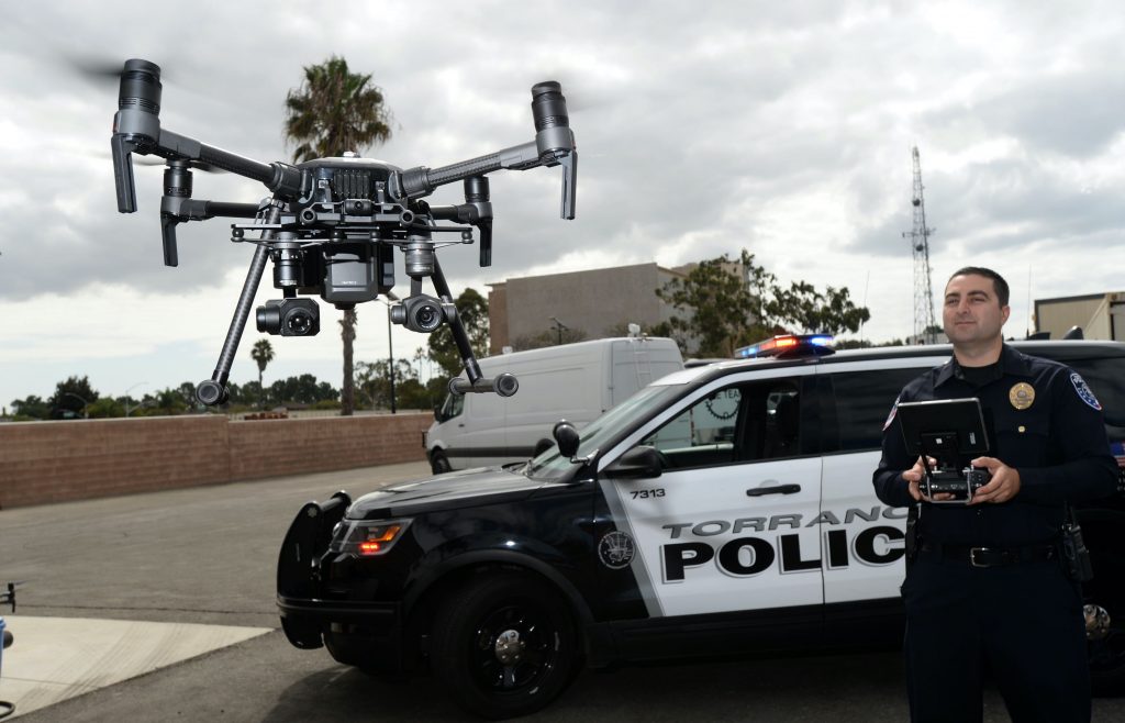 Police Officer flies DJI M210