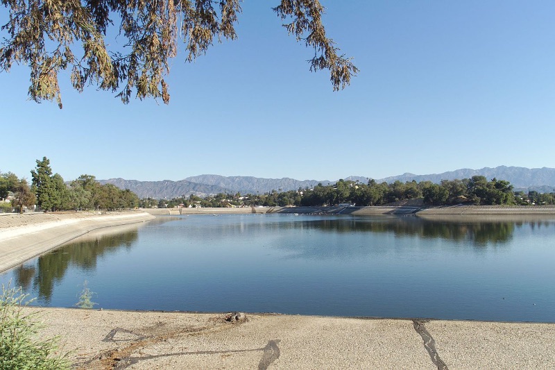 Fly Drone Silver Lake Meadows