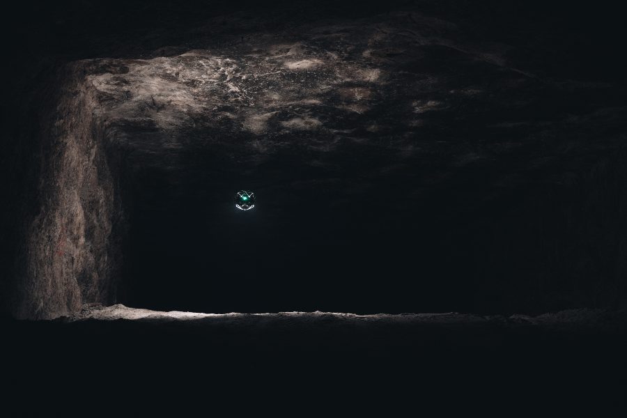 dusty-flying-elios-3